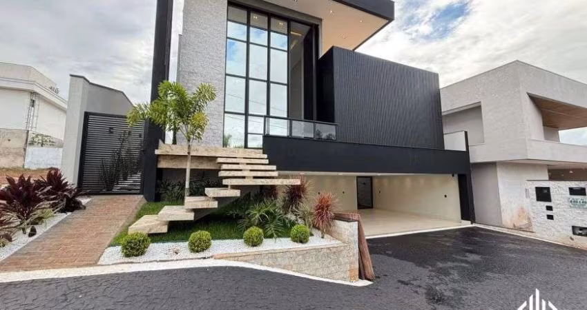 Casa Condomínio Grand Trianon com 280 metros quadrados com 4 quartos
