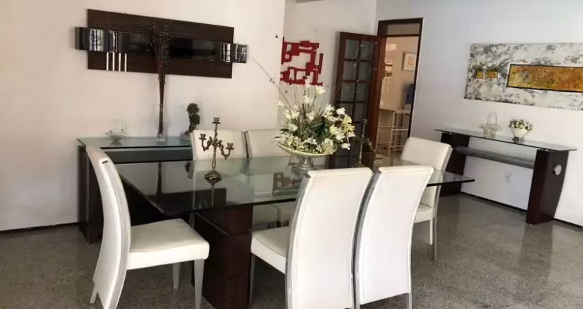 CASA A VENDA