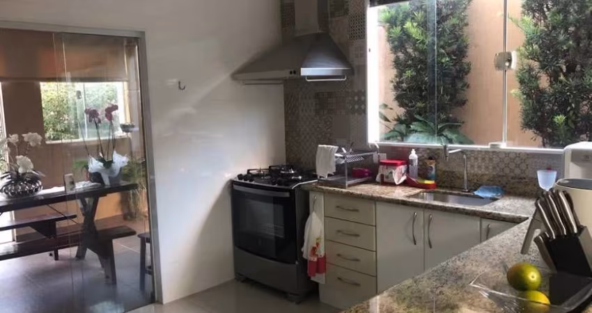 CASA A VENDA