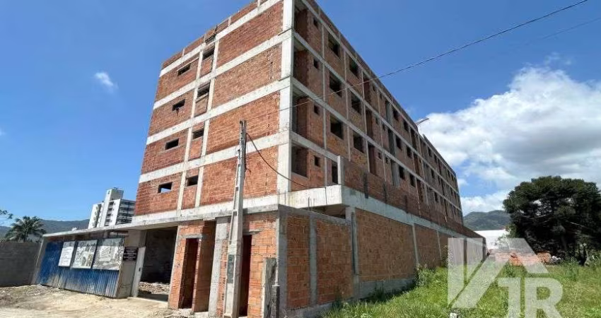 Imóvel para venda possui 66 metros quadrados com 2 quartos em Centro - Camboriú - SC