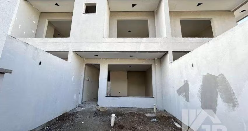 Sobrado para venda com 80 metros quadrados com 2 suites em Rio Pequeno - Camboriú - SC