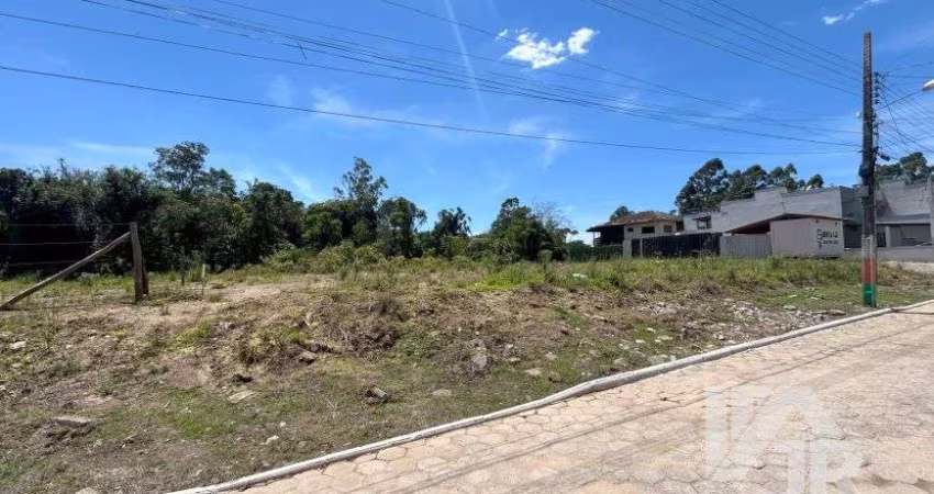 Terreno de esquina a venda em Camboriu com 1033 m²