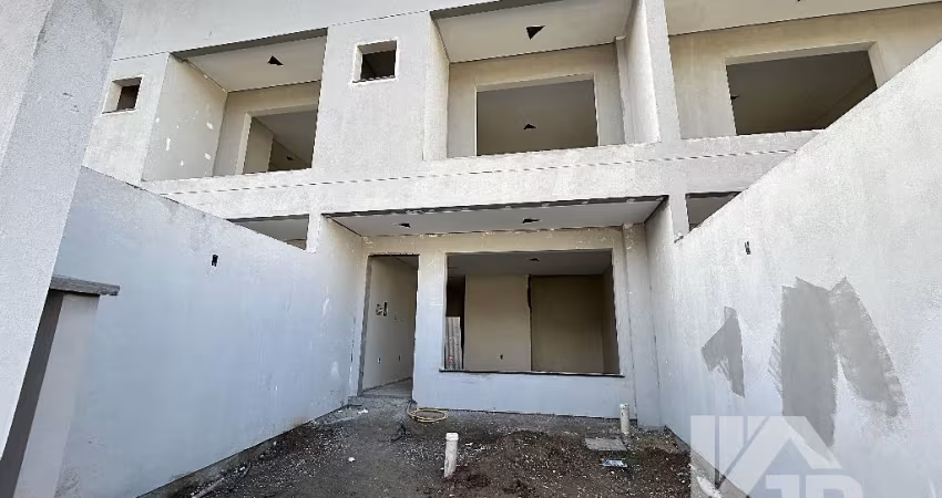 Sobrado a venda em Camboriú com 2 quartos sendo 2 suítes no bairro Rio Pequeno!!