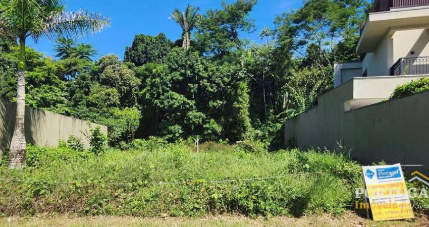 Terreno à Venda no Módulo 24 da Riviera de São Lourenço |