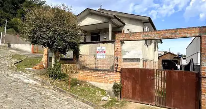Casa com 3 quartos à venda na Ana Rech, Caxias do Sul 