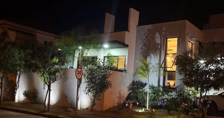 Casa em Condomínio para Venda em Sorocaba, Loteamento Dinorá Rosa, 3 dormitórios, 1 suíte, 4 banheiros, 3 vagas
