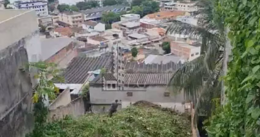 Terreno à venda na Rua Maues, Braz de Pina, Rio de Janeiro