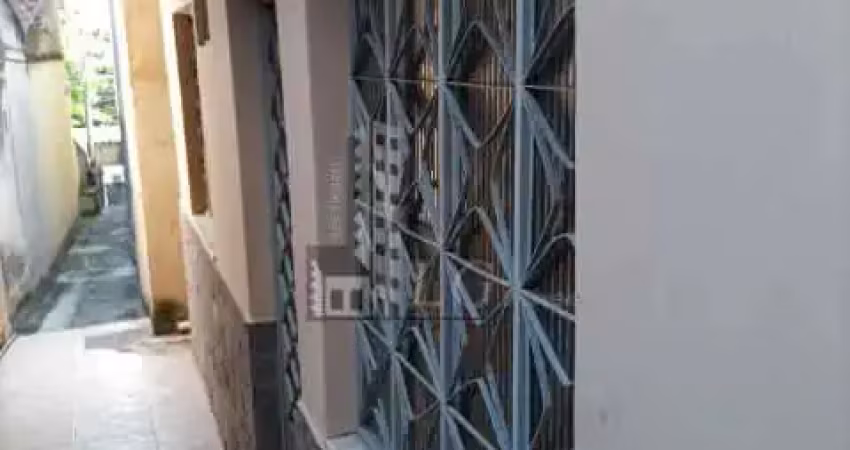 Casa com 2 quartos para alugar na Rua Engenheiro Pinho de Magalhães, Vila da Penha, Rio de Janeiro