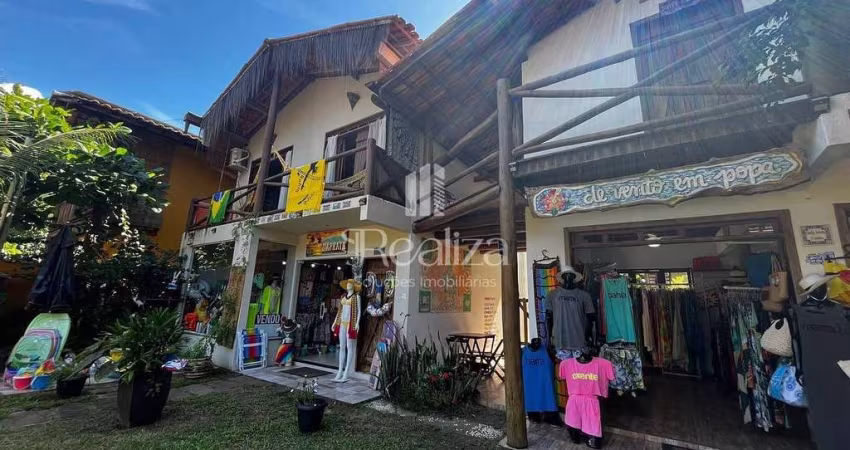 Casa a venda em Taipu de Fora, Maraú, BA, com ponto comercial, na rua das piscinas naturais.