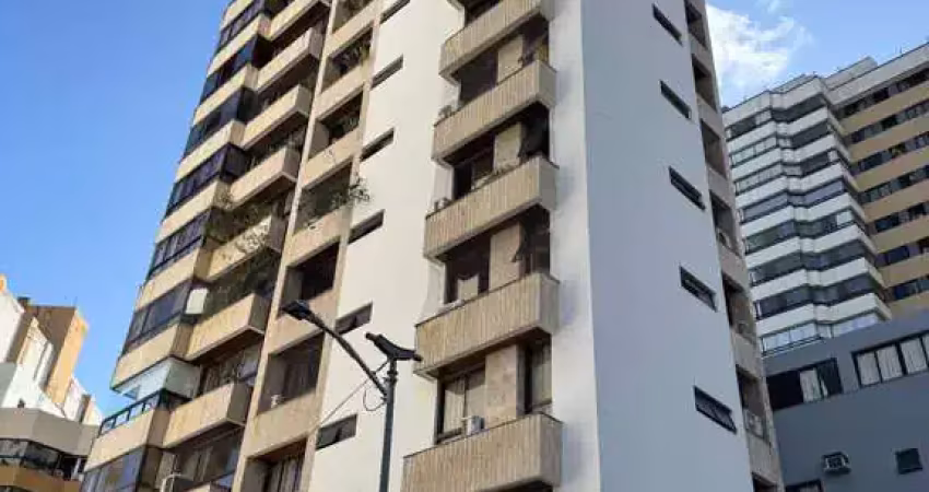 Vendo lindo apartamento no caminho das arvores com 3 suites
