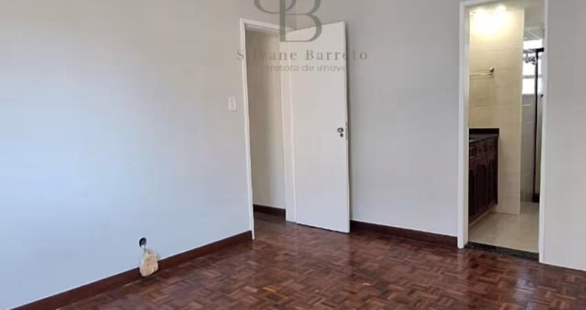 Apartamento à Venda na Primeira Quadra da Praia de Icaraí