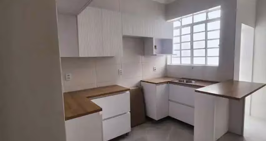 Casa Padrão em Vila Bertioga, São Paulo/SP