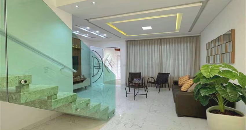Linda Casa de Sobrado com 2 suítes no Caiçara