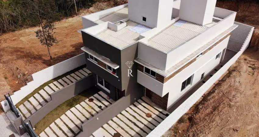 Casa em condomínio fechado com 3 quartos à venda no Saco Grande, Florianópolis 
