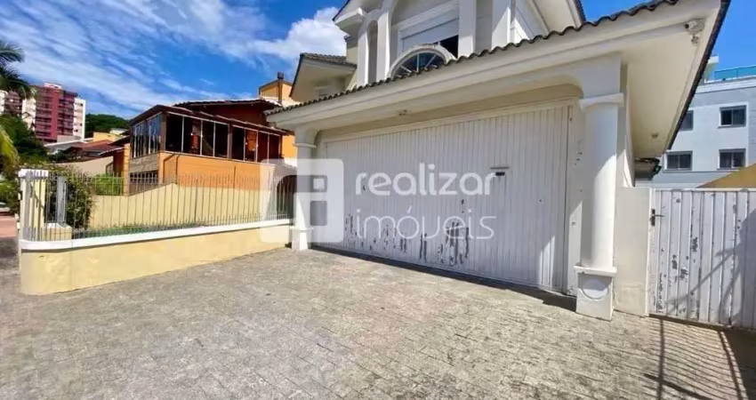 Casa com 4 quartos para alugar no João Paulo, Florianópolis 