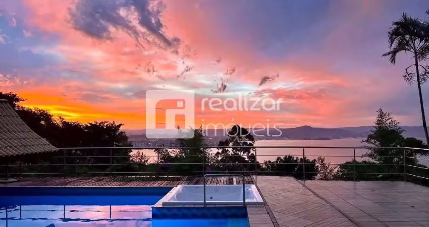 Casa com 4 quartos para alugar no Centro, Florianópolis 