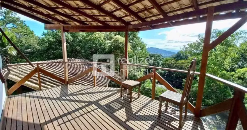 Casa com 4 quartos para alugar no Córrego Grande, Florianópolis 