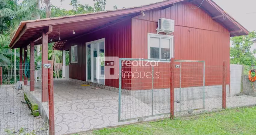Casa com 2 quartos para alugar no Campeche, Florianópolis 