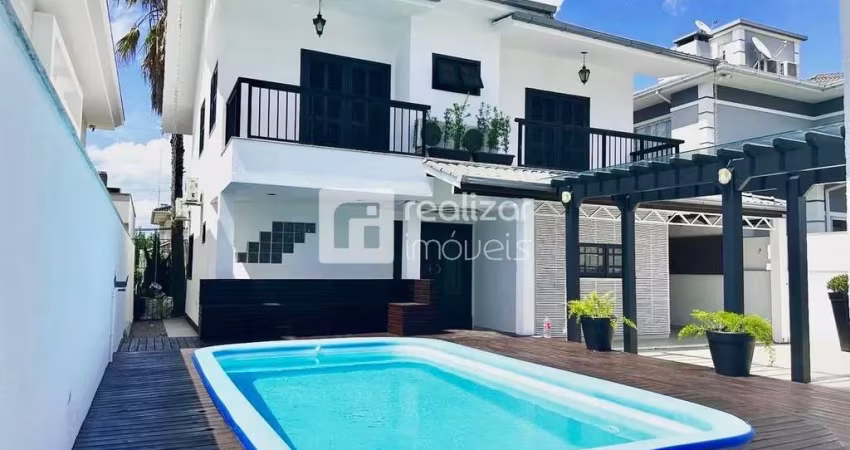 Casa com 3 quartos para alugar em Pedra Branca, Palhoça 