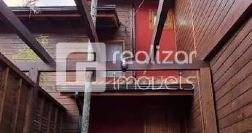 Casa com 3 quartos para alugar no Rio Tavares, Florianópolis 