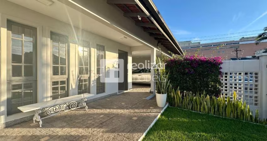 Casa com 3 quartos para alugar no Santa Mônica, Florianópolis 