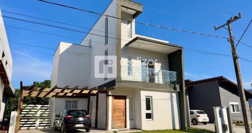 Casa em condomínio fechado com 3 quartos para alugar no Canasvieiras, Florianópolis 