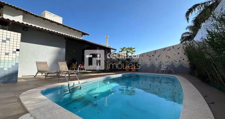 Casa com 4 quartos para alugar no Itacorubi, Florianópolis 