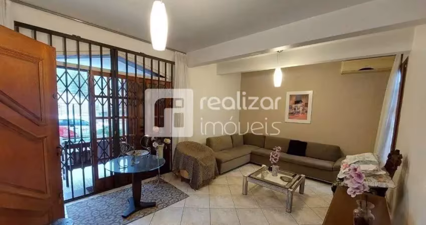 Casa com 3 quartos para alugar na Trindade, Florianópolis 