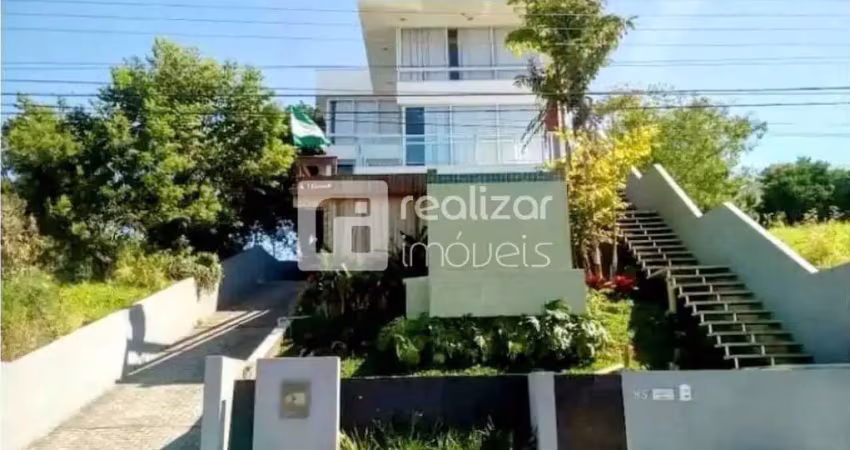 Casa com 4 quartos para alugar em Pedra Branca, Palhoça 
