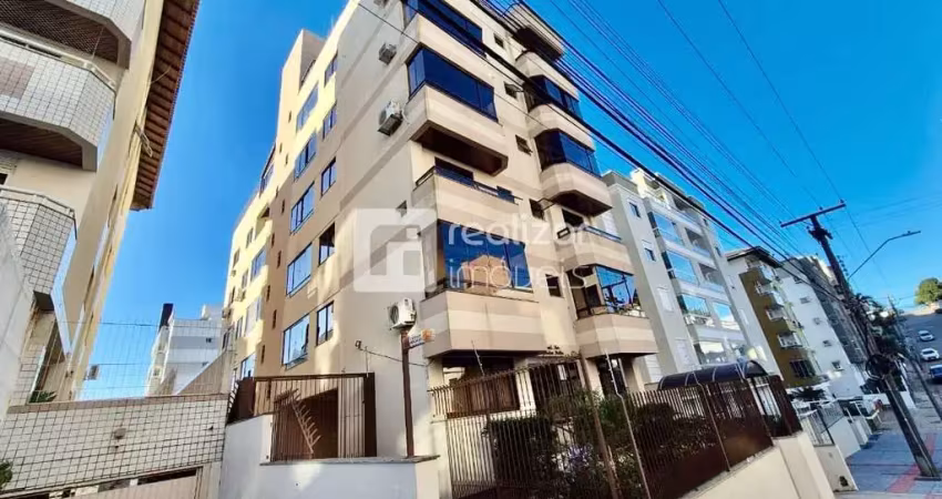 Cobertura com 3 quartos para alugar no Abraão, Florianópolis 