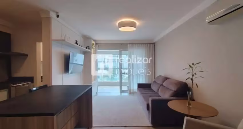 Apartamento com 3 quartos para alugar no Campeche, Florianópolis 