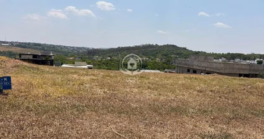 Lote à venda no Condomínio fechado 300m² de área privativa