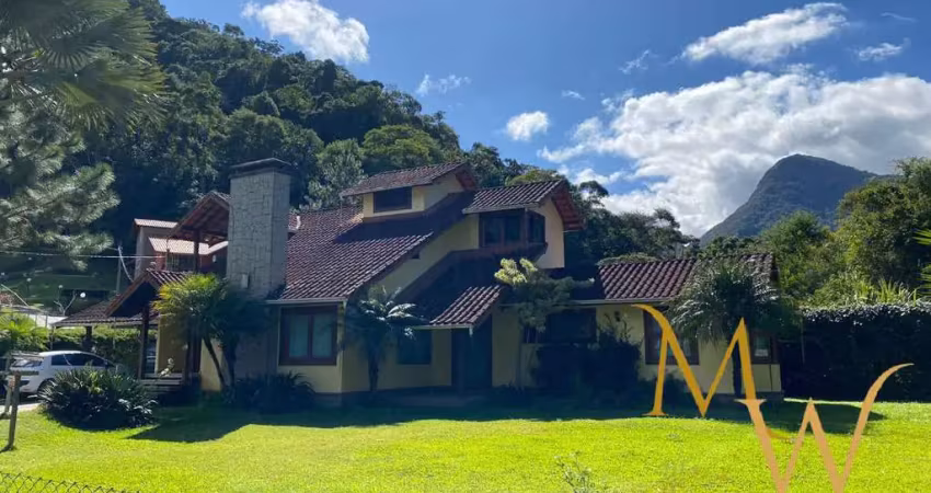 À venda, casa de gente grande em são pedro da serra