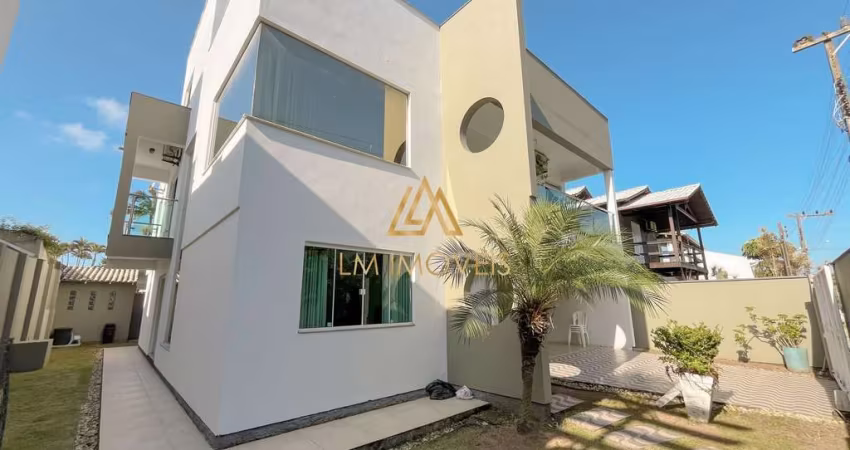 Casa com 4quartos localizada no bairro Vila Nova.