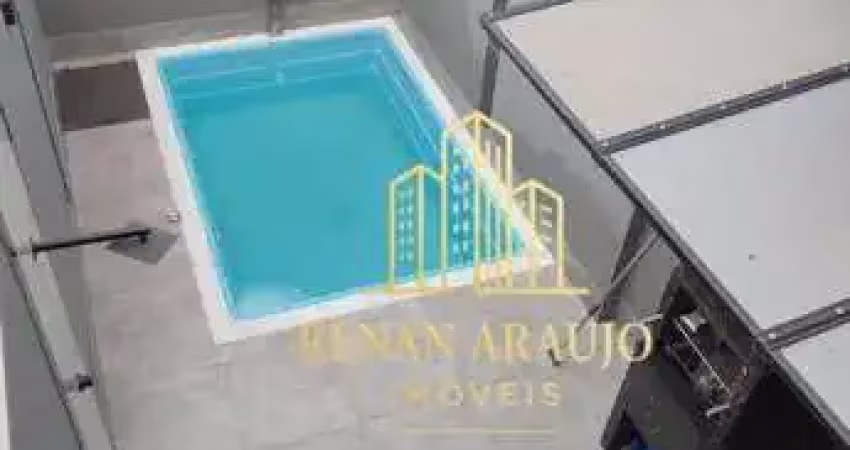 Casa com piscina a venda, estilo sobrado alto padrão