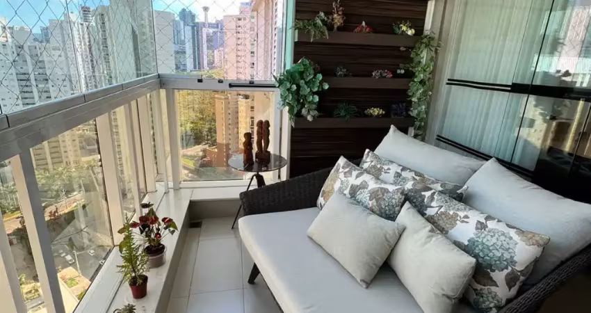 Apartamento 3 quartos vila da serra lindamente decorado, sendo 01 suíte, banho s0cial, varanda, sala para 2 abientes, cozinha e área de serviço, 2 vagas livres, bairro bonito e tranquilo, com uma vist