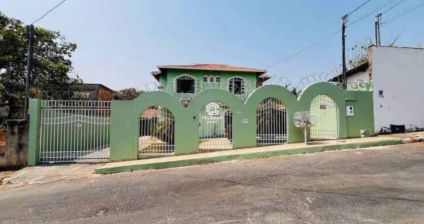 Casa à venda, 7 quartos, 1 suíte, 4 vagas, Jardim Ipê - Lagoa Santa/MG