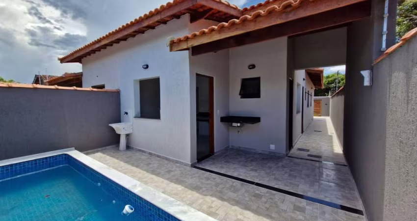 Casa á venda com piscina e churrasqueira  em Jamaica - Praia, Itanhaém/SP