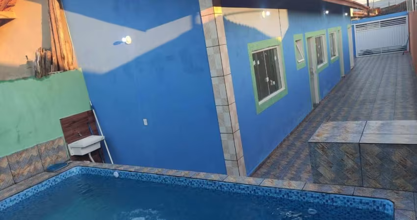Casa para Venda no bairro Nossa Senhora do Sion, localizado na cidade de Itanhaém / SP.