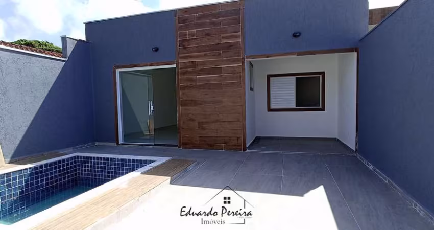 Casa á venda apenas 700 metros da praia no bairro  Savoy -Praia, Itanhaém/SP