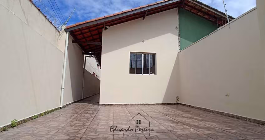 Casa á venda com Piscina em no bairro Nova  Itanhaém - Interior, Itanhaém/SP