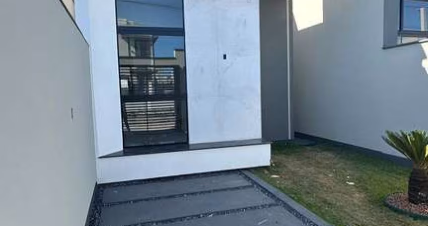 CASA COM TRÊS DORMITÓRIOS - DOM GERALDO