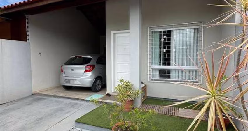 CASA COM DOIS DORMITÓRIOS SENDO UMA SUÍTE - MATA ATLÂNTICA