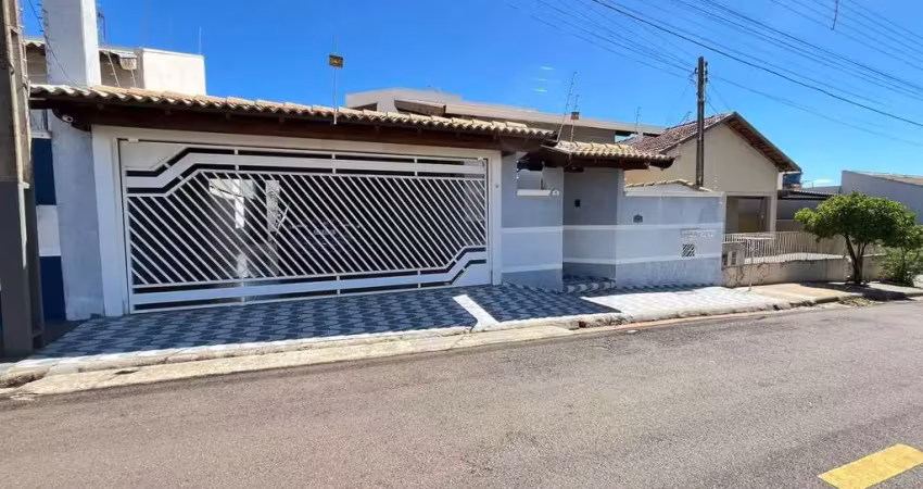 Casa com 3 quartos à venda no Centro, Osvaldo Cruz 