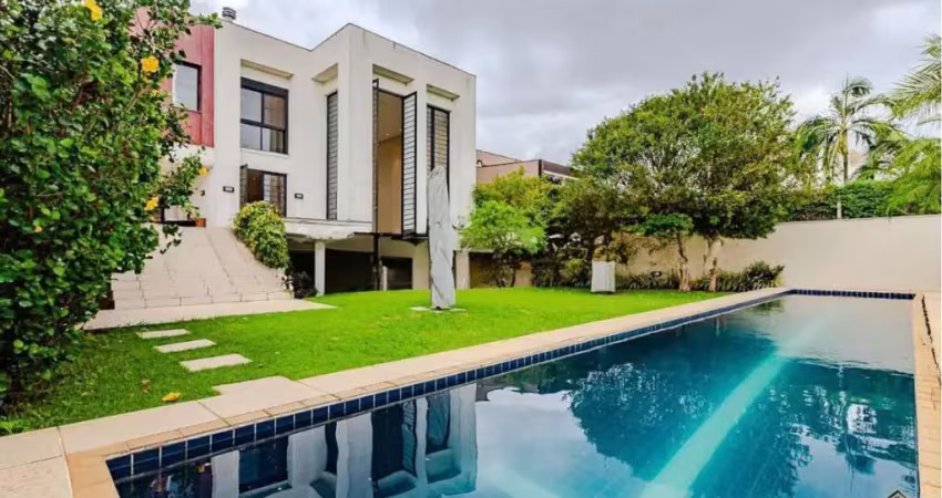 Casa exclusiva na city boaçava com 553m², 3 suítes, 8 vagas, piscina, espaço gourmet e projeto de júlio pekelmann. localização nobre próxima ao parque villa lobos.