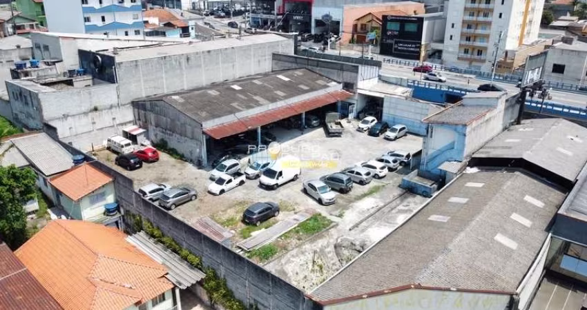 Terreno de 1830 M2