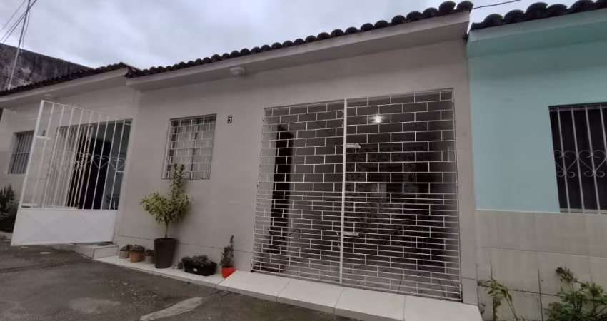 Casa com 02 quartos em Santa Lúcia - Maceió - AL