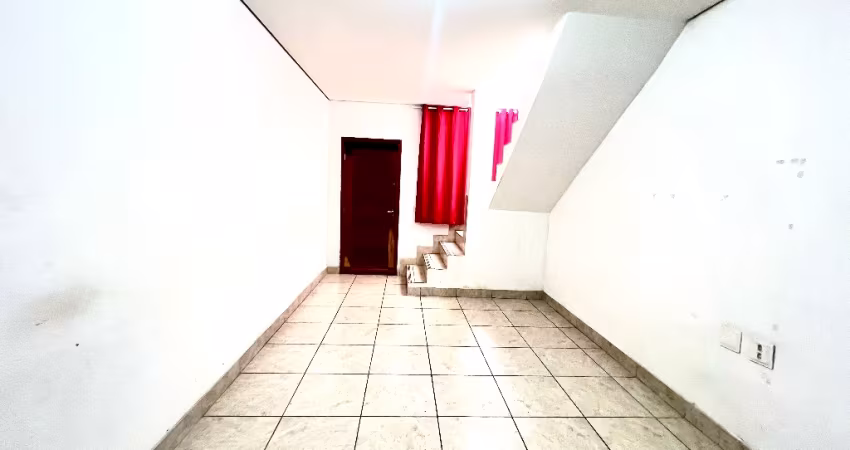 Casa geminada 2 quartos a venda no Xangrilá