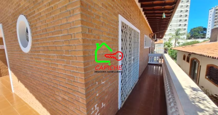 Imperdível! Casa à venda no Centro de Vinhedo-SP com 3 quartos, 1 suíte e 289m² de área. Agende sua visita hoje!