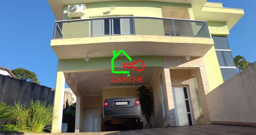 Venda de Casa em Condomínio em Vinhedo-SP, 3 Quartos e 1 Suíte, 200m², Bairro Caixa D´água.